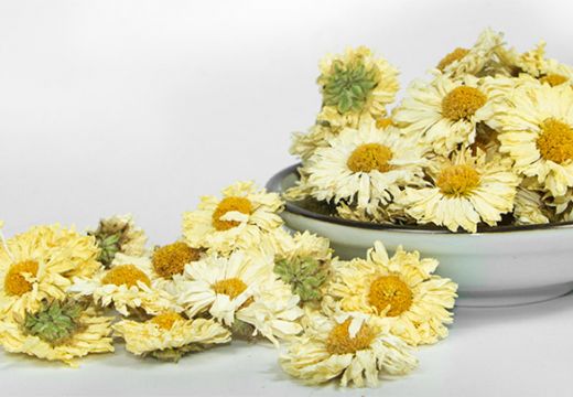 用空氣能菊花烘干機(jī)烘蘇北菊的過程是怎樣的？-[集木烘干]